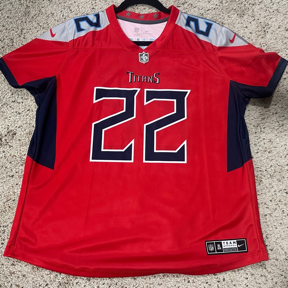 Women’s XL TITANS Nike Red On-Field Dri-Fit Jersey